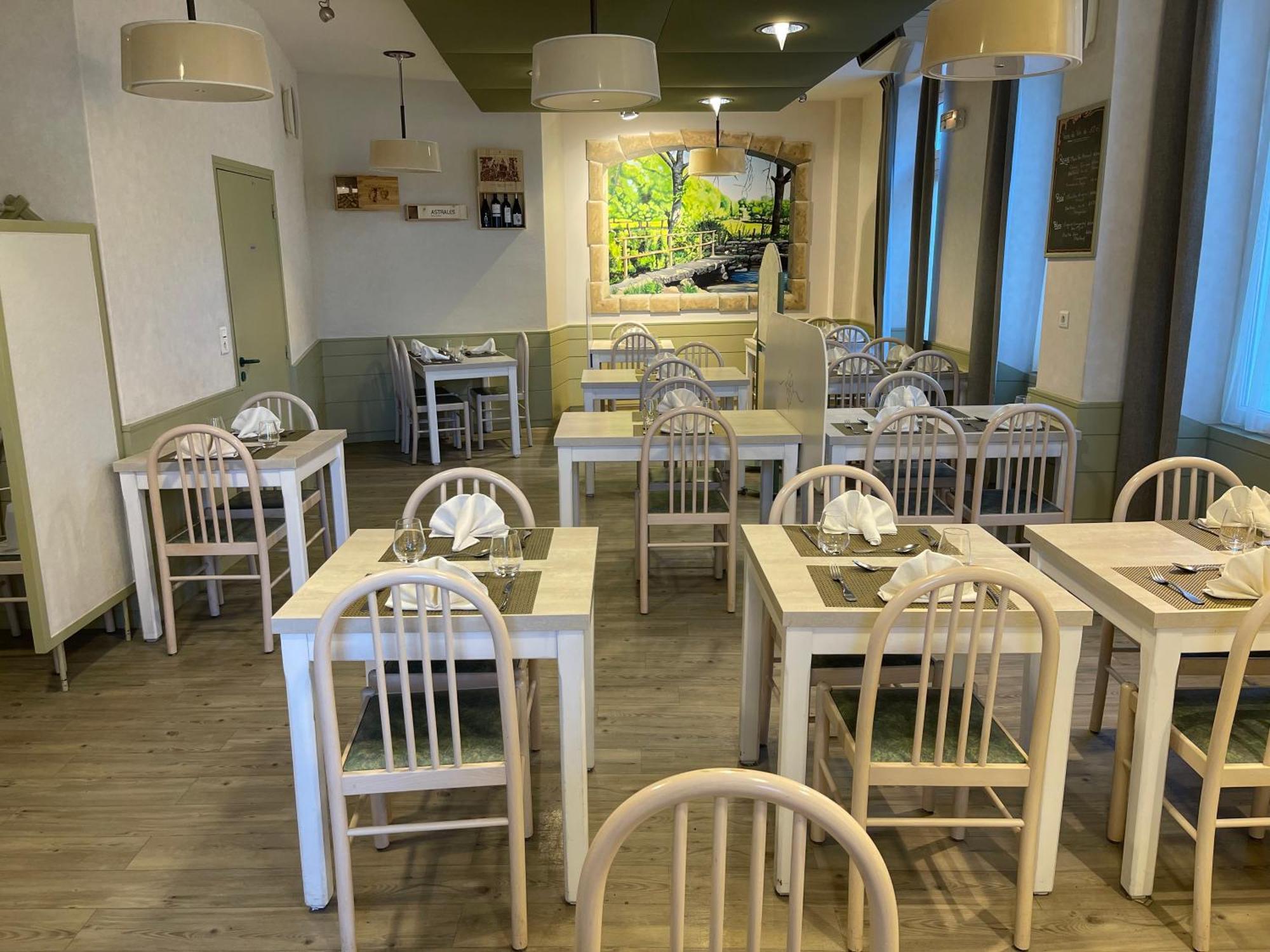 Logis Hotel Restaurant Cazes Arazat Laissac Luaran gambar