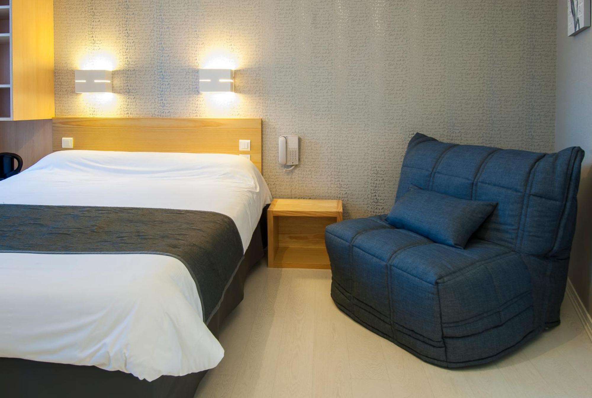Logis Hotel Restaurant Cazes Arazat Laissac Luaran gambar