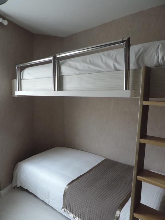 Logis Hotel Restaurant Cazes Arazat Laissac Luaran gambar